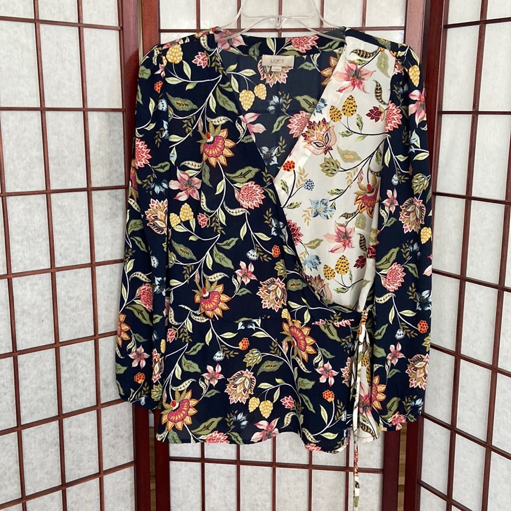 Loft wrap look navy and ivory floral peplum top